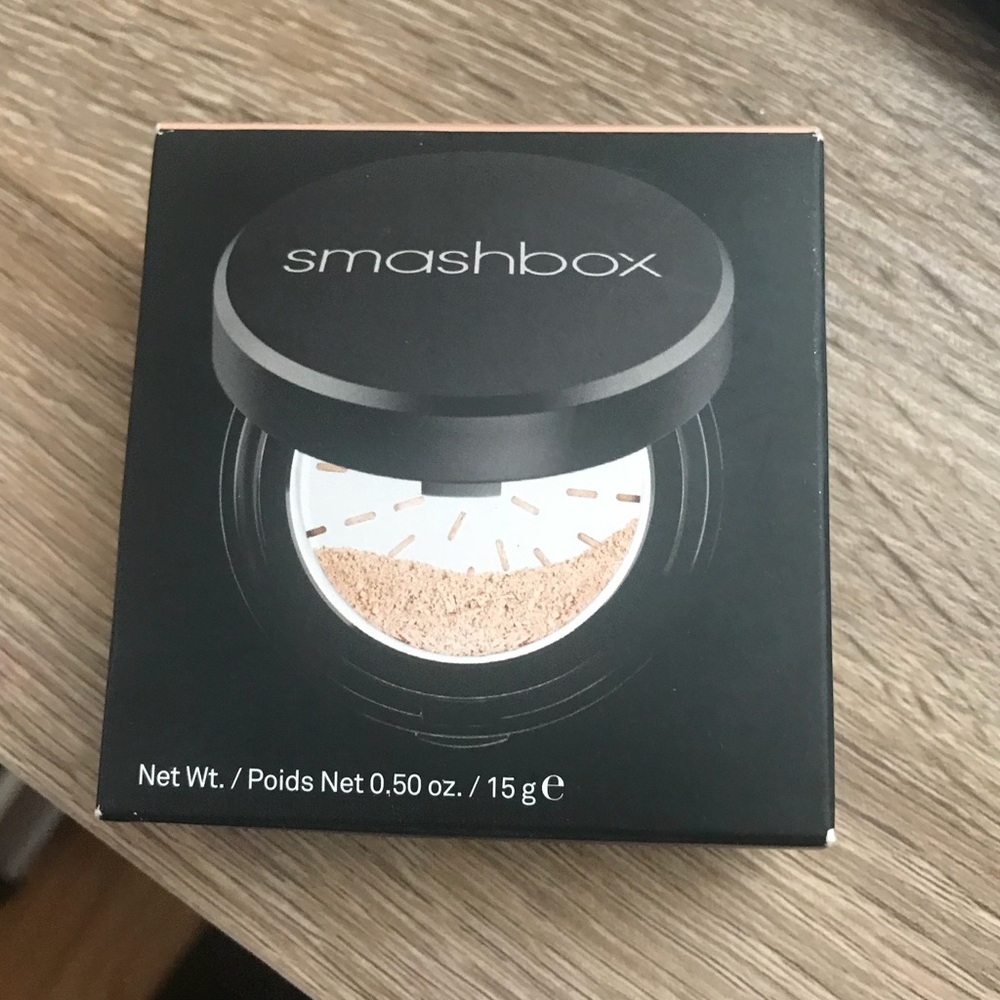 Smashbox Hydrating Halo Foundation
